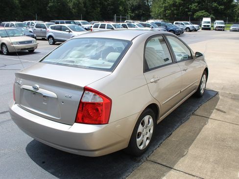 Used 2006 Kia Spectra EX image 3