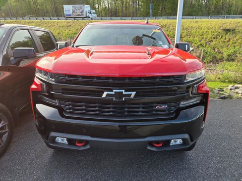 Used 2021 Chevrolet Silverado 1500 LT Trail Boss w/ LT Trail Boss Premium Package image 2