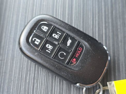 Used 2025 Honda Odyssey Sport-L image 31