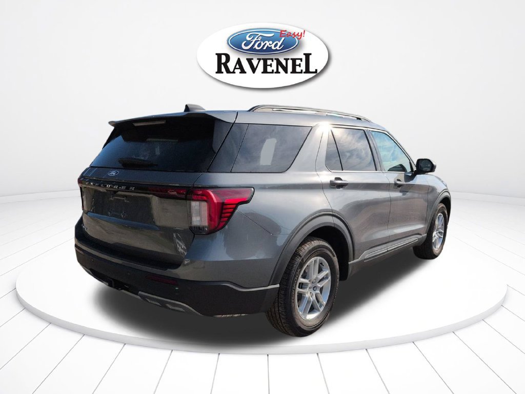 New 2027 Ford Explorer Active w/ Active Comfort Package RWD image 4