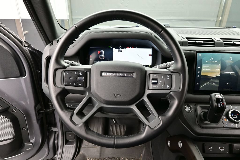 Used 2024 Land Rover Defender 130 X-Dynamic SE AWD/4WD image 8