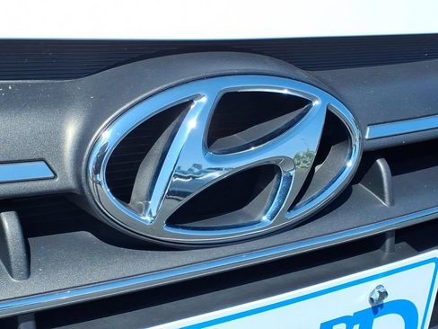 Used 2019 Hyundai Elantra SEL w/ Cargo Package FWD image 26