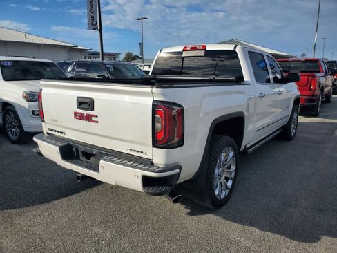 Used 2017 GMC Sierra 1500 Denali w/ Denali Ultimate Package image 3