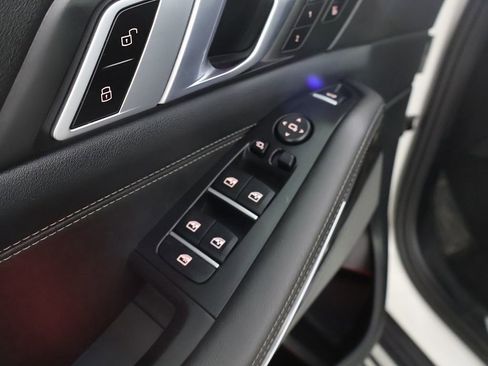 Used 2024 BMW X5 xDrive40i image 42