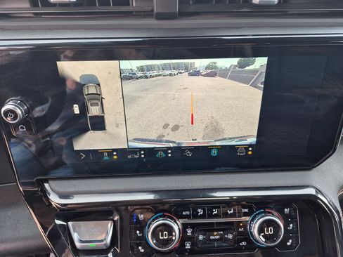 Used 2023 GMC Sierra 1500 AT4 w/ AT4 Premium Package AWD/4WD image 32