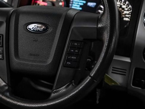 Used 2014 Ford F150 FX4 w/ Equipment Group 402A Luxury AWD/4WD image 18