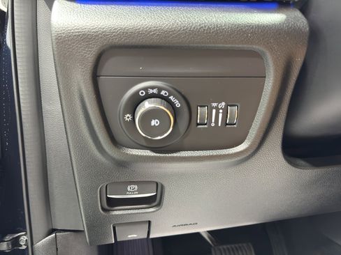 Used 2024 Jeep Grand Cherokee L Summit w/ Rear Seat Video Group I image 32