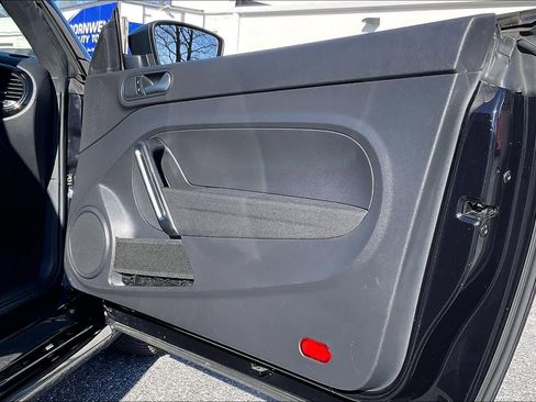 Used 2016 Volkswagen Beetle 1.8T image 22