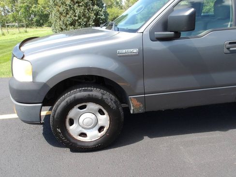 Used 2005 Ford F150 XL RWD image 43