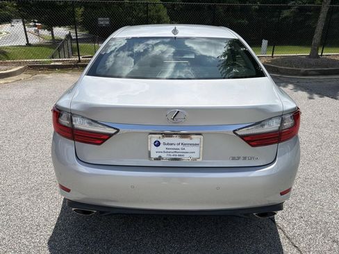Used 2016 Lexus ES 350 w/ Luxury Package w/Wood Trim FWD image 6