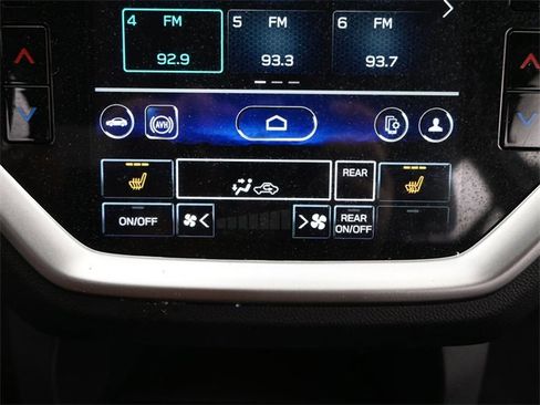 Used 2024 Subaru Ascent Premium w/ Convenience Package image 17