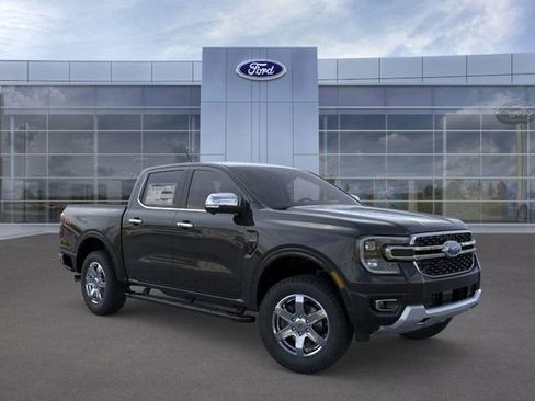 New 2025 Ford Ranger Lariat w/ FX4 Off-Road Package AWD/4WD image 8