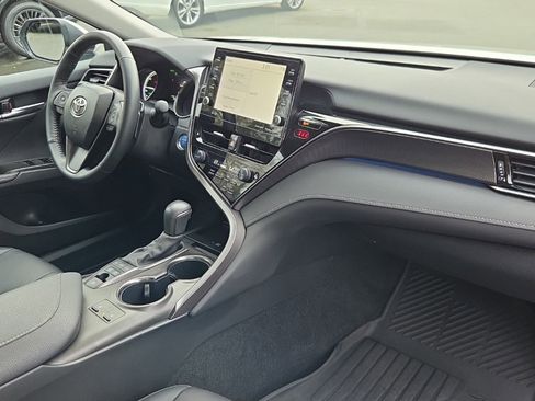 Used 2024 Toyota Camry XSE image 20