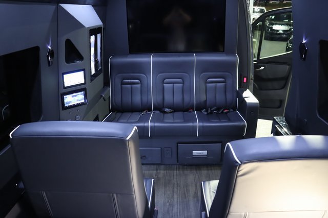 Used 2021 Mercedes-Benz Sprinter 3500 image 18