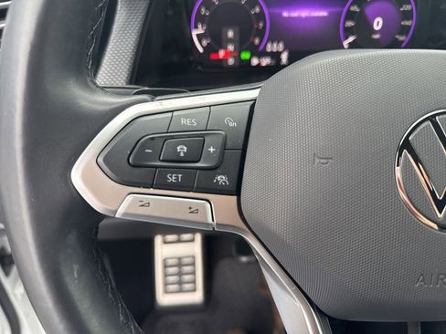 Used 2024 Volkswagen Atlas Cross Sport SEL Premium R-Line image 18