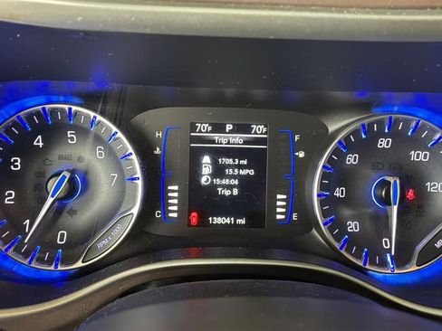 Used 2021 Chrysler Voyager Lxi FWD image 34