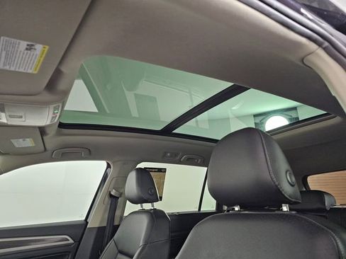 Used 2019 Volkswagen Atlas SE w/ Panoramic Sunroof Package image 26