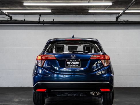 Used 2016 Honda HR-V LX image 4