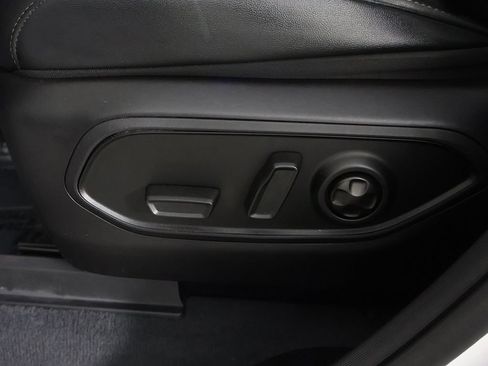 Used 2023 Jeep Grand Cherokee Limited AWD/4WD image 36