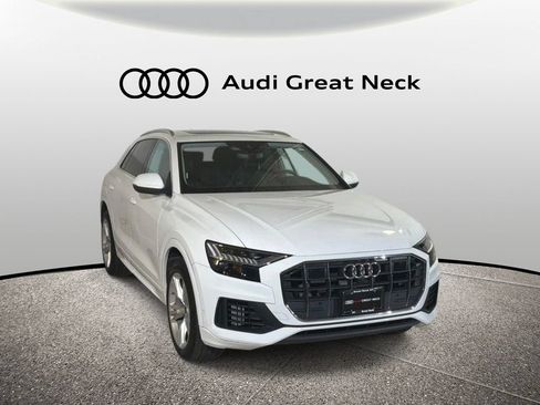 Used 2023 Audi Q8 Premium w/ Convenience Package AWD/4WD image 9