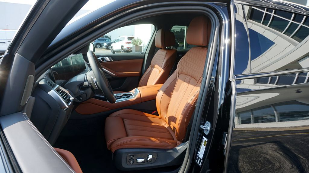 New 2027 BMW X6 xDrive40i AWD/4WD image 9