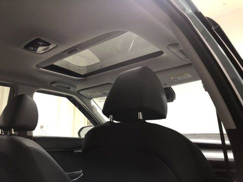 Used 2024 Kia Seltos EX image 12