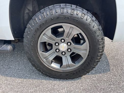 Used 2016 Chevrolet Tahoe LT w/ Luxury Package AWD/4WD image 22