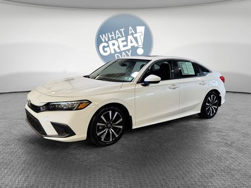 Used 2024 Honda Civic EX image 8
