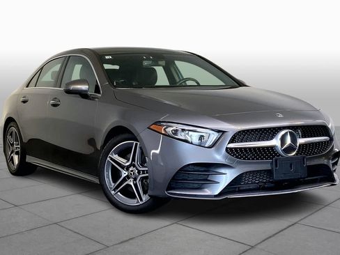 Used 2022 Mercedes-Benz A 220 4MATIC image 3
