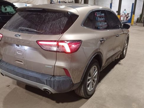 Used 2020 Ford Escape S image 2