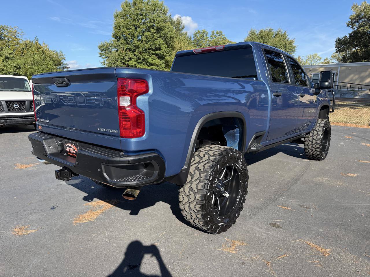 Used 2024 Chevrolet Silverado 2500 Custom w/ Custom Value Package AWD/4WD image 4