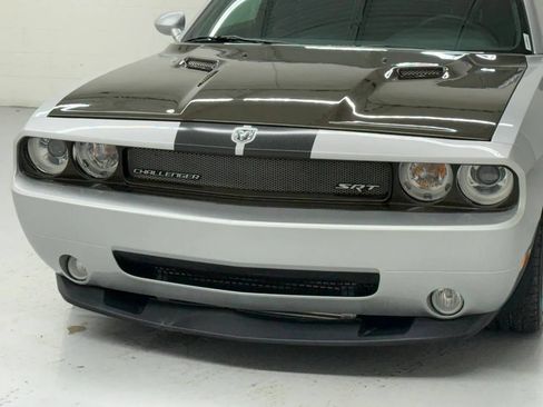 Used 2008 Dodge Challenger SRT8 RWD image 11