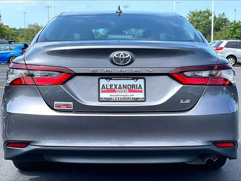 Used 2024 Toyota Camry LE w/ Convenience Package FWD image 4