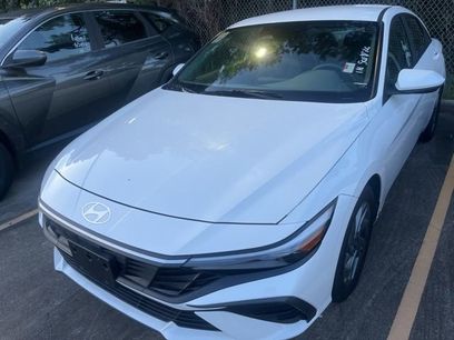 Used 2024 Hyundai Elantra SEL