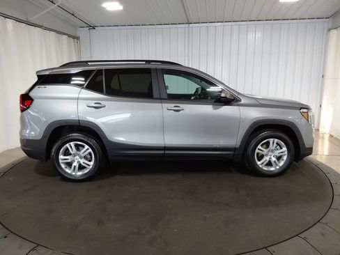 Certified 2023 GMC Terrain SLE w/ Driver Convenience Package AWD/4WD image 10