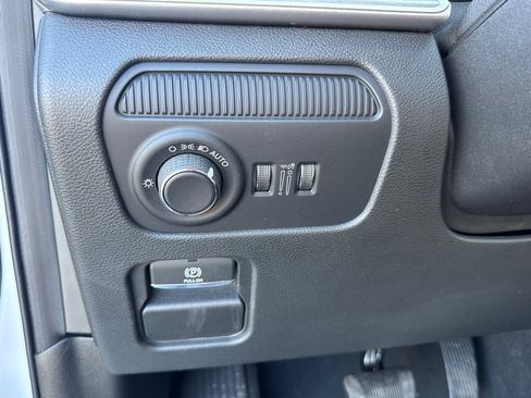 New 2026 Jeep Grand Wagoneer 4WD image 15