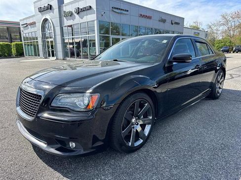 Used 2013 Chrysler 300 SRT8 w/ Harman Kardon Audio Group image 6
