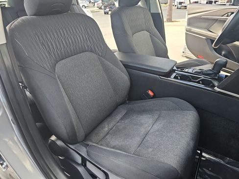 Used 2025 Toyota Camry LE image 10