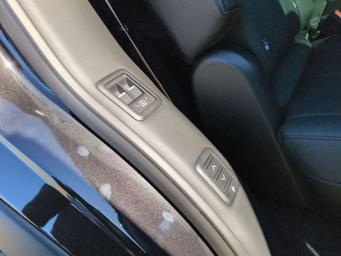 New 2026 Land Rover Range Rover Long Wheelbase SE image 22