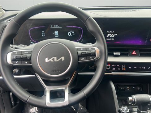 Used 2023 Kia Sportage EX image 10