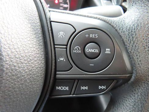 Used 2023 Toyota Corolla LE FWD image 21