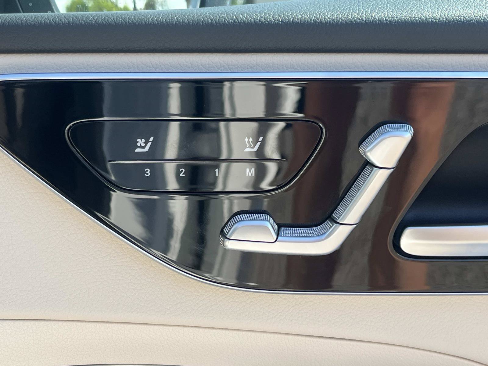 Certified 2024 Mercedes-Benz C 300 Sedan image 25