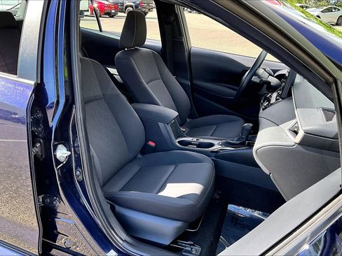 Used 2024 Toyota Corolla LE image 8