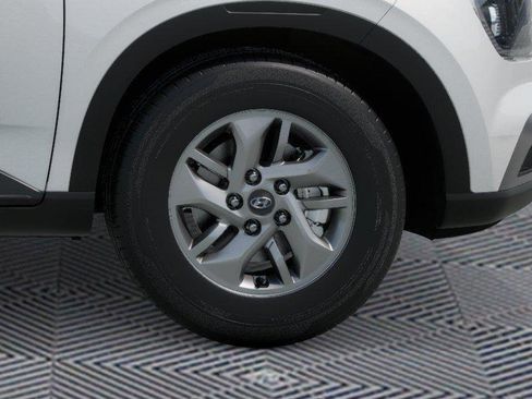 New 2026 Hyundai Venue SE image 8