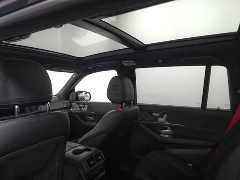 Used 2025 Mercedes-Benz GLS 63 AMG 4MATIC image 24