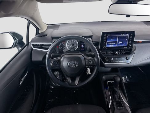 Used 2021 Toyota Corolla LE image 17