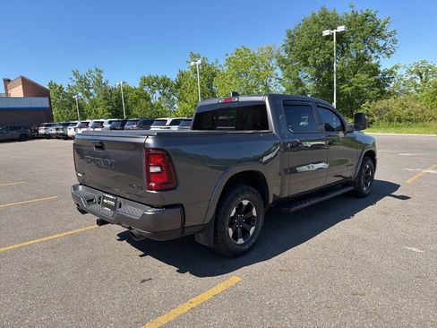Used 2025 RAM 1500 Big Horn AWD/4WD image 9