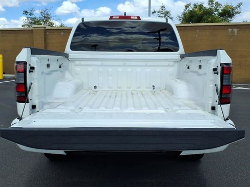 Used 2022 Nissan Frontier SV RWD image 15