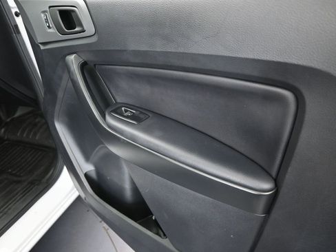 Used 2020 Ford Ranger XL RWD image 22