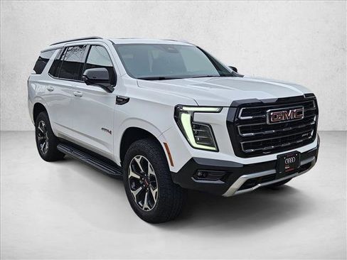 Used 2026 GMC Yukon AT4 w/ AT4 Preferred Package AWD/4WD image 3